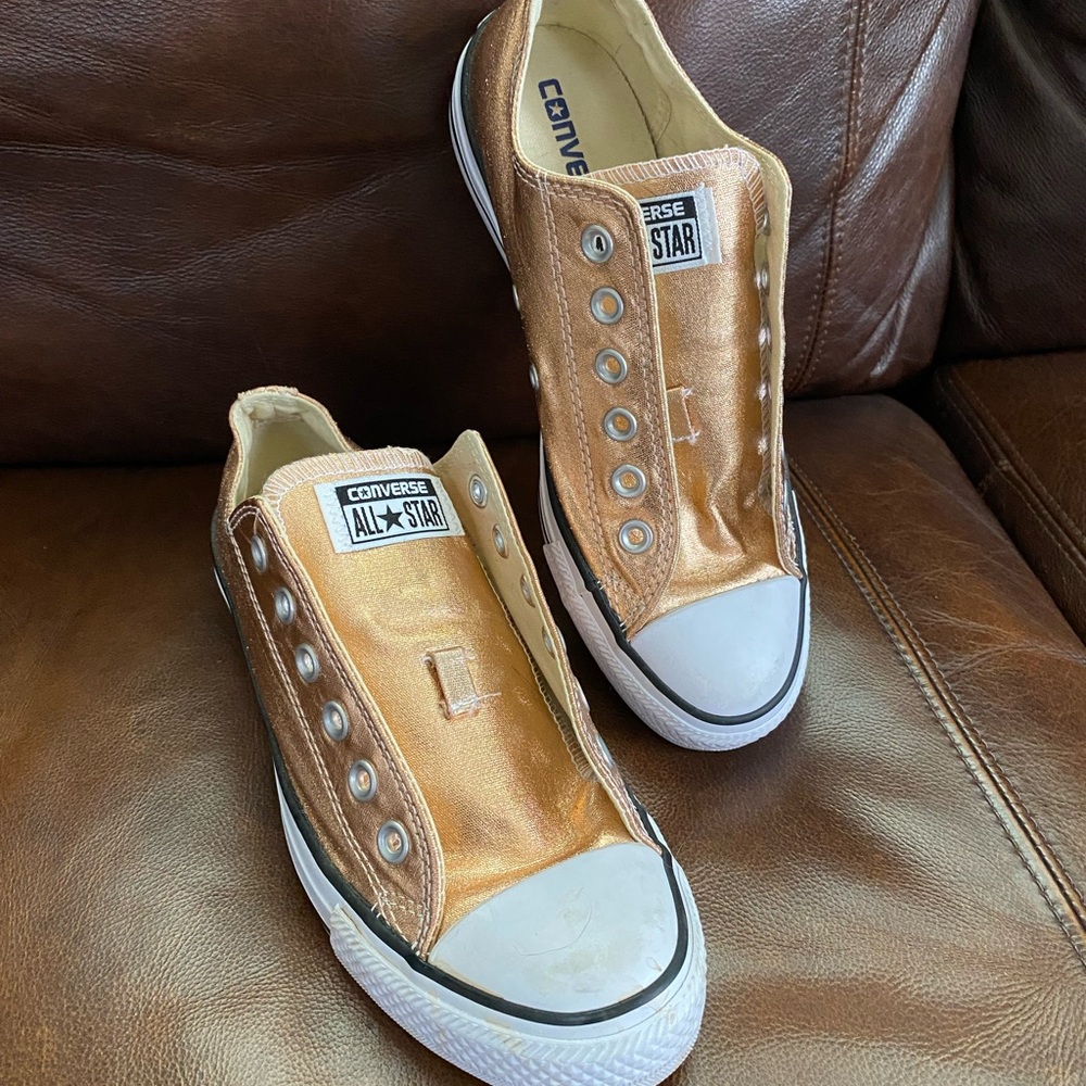 Converse All Star Copper Metallic Sneakers incl Black Satin Laces
